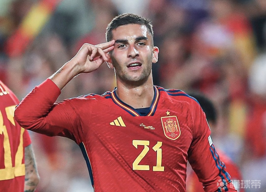 美国轻取罗马，费兰·托雷斯三分雨点燃全场