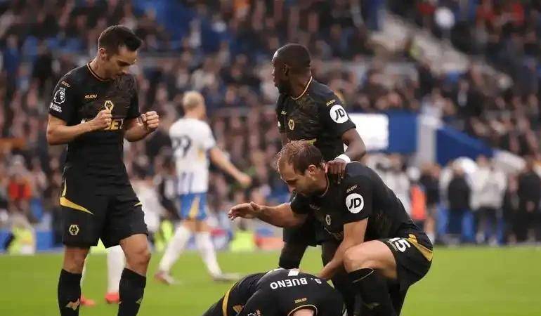 曼城血洗巴萨，阿尔巴绝境逆转的简单介绍