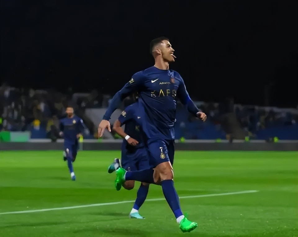 西班牙完胜韩国,C罗完成帽子戏法 西班牙完胜韩国,C罗完成帽子戏法