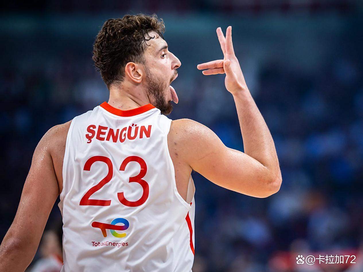 土耳其男篮绝杀勇士B队，詹姆斯高光表现