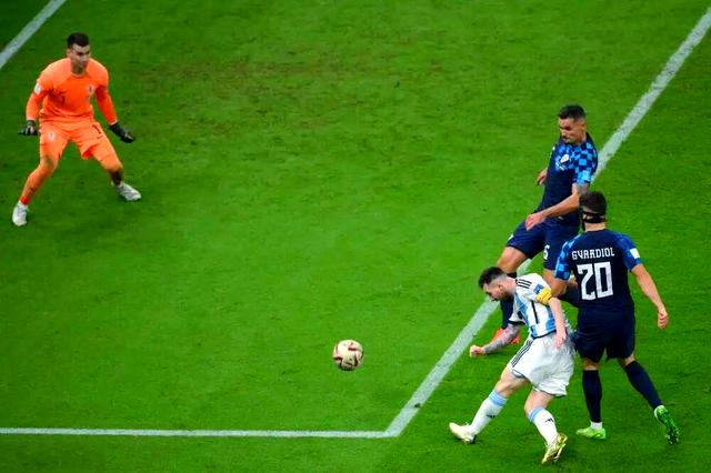 克罗地亚绝杀土耳其，阿尔瓦雷斯制霸全场